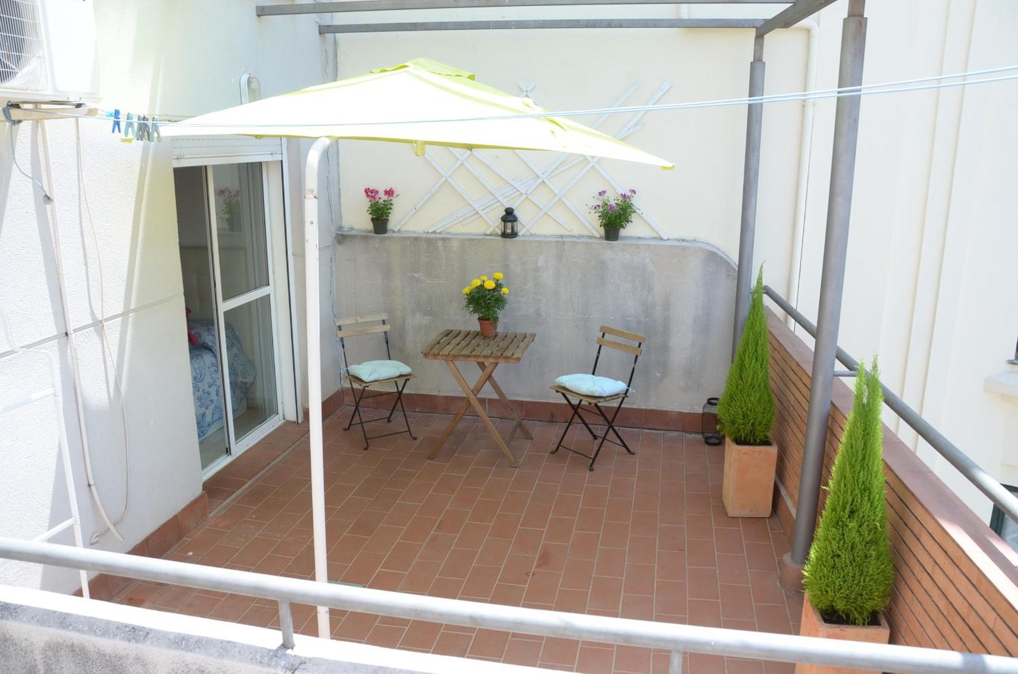 Habitacion Terraza Centro Malaga Bagian luar foto