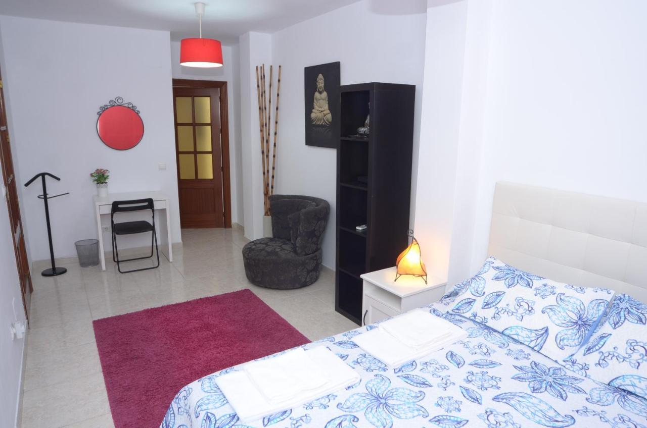 Habitacion Terraza Centro Malaga Bagian luar foto